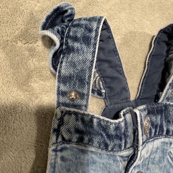 H & M Baby Girl 6 Months Acid Wash Denim Overall Dress Jumper Pockets HM Grunge - Picture 8 of 13